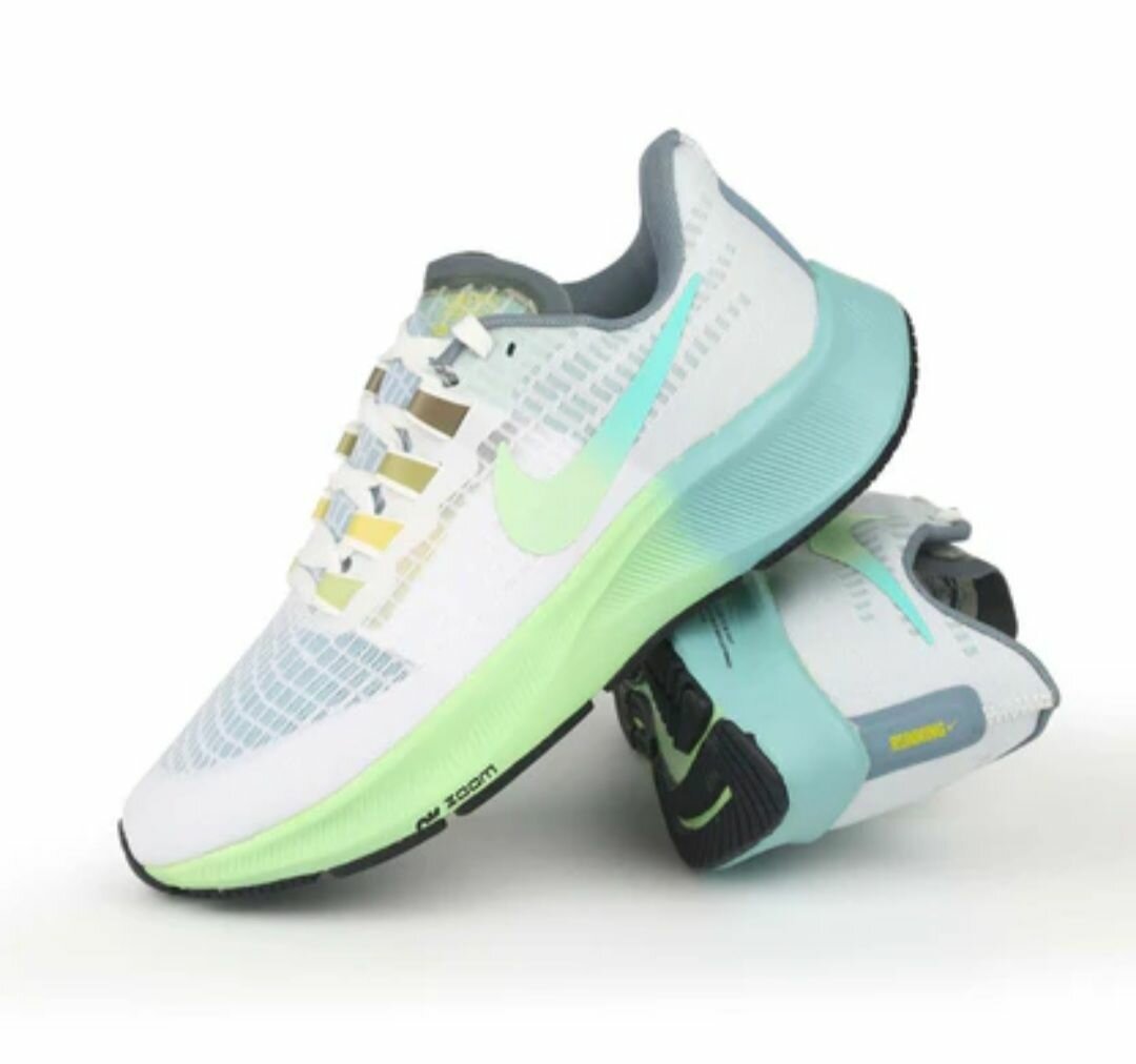 Adidas Nike
