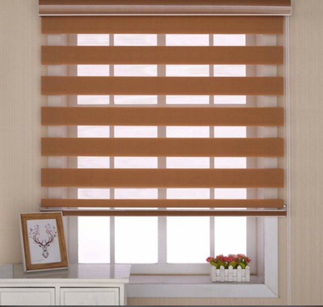 Curtain blinds