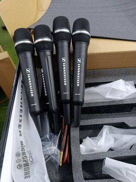 MICROPHONE SET