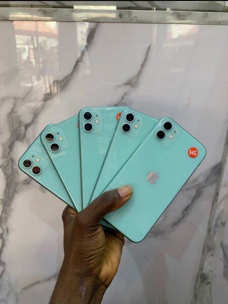 iPhone 11,64gig