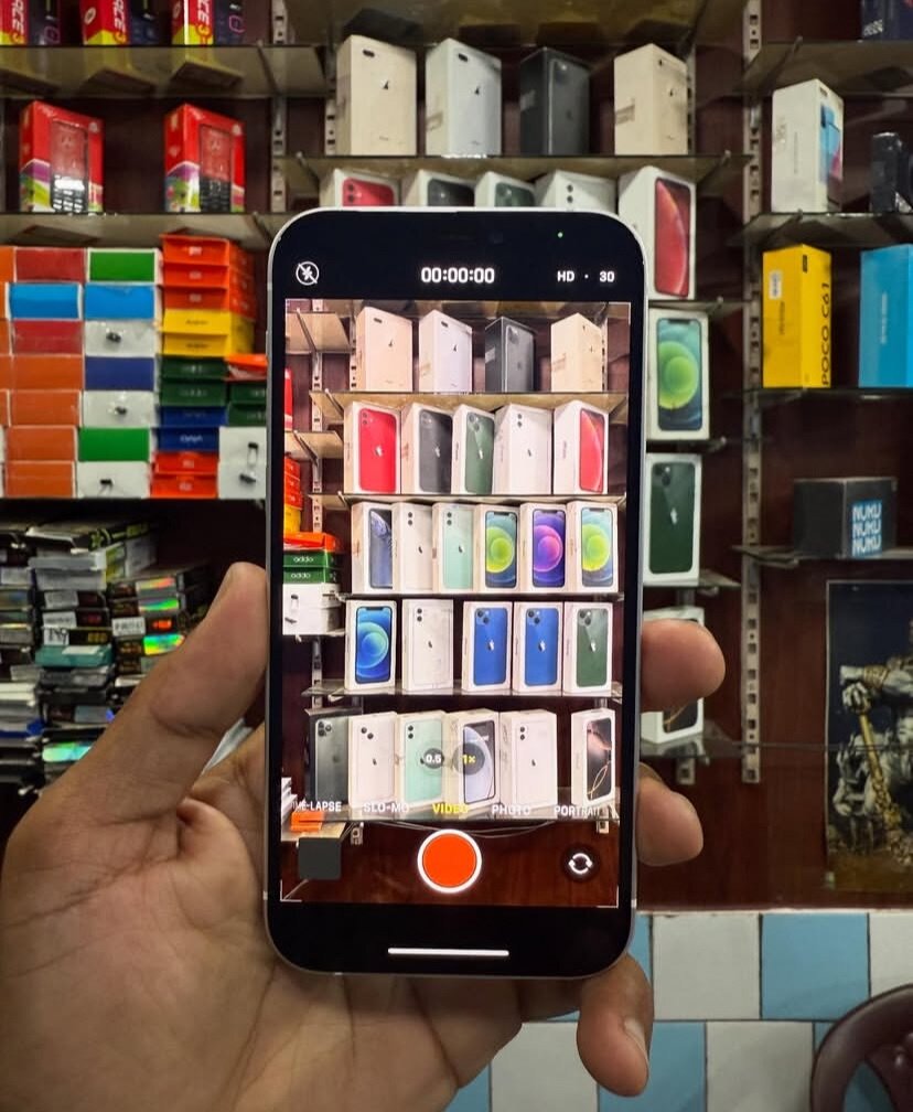 iPhone 12