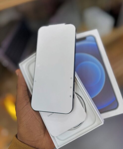 iPhone 12