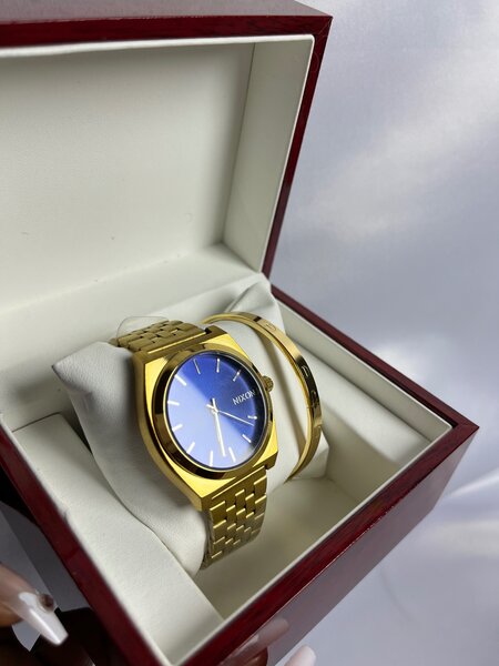 Nixon set