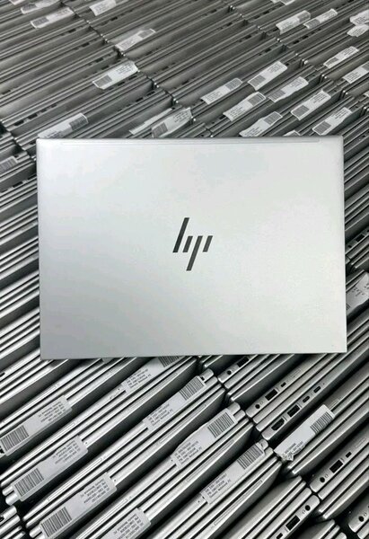 Ordinateur portable HP moderne