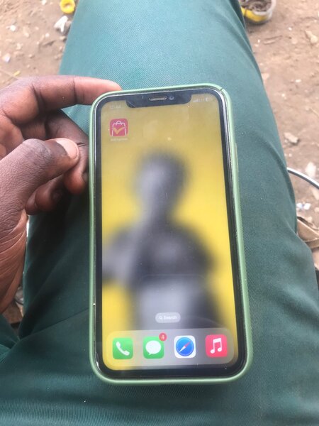 iPhone 11