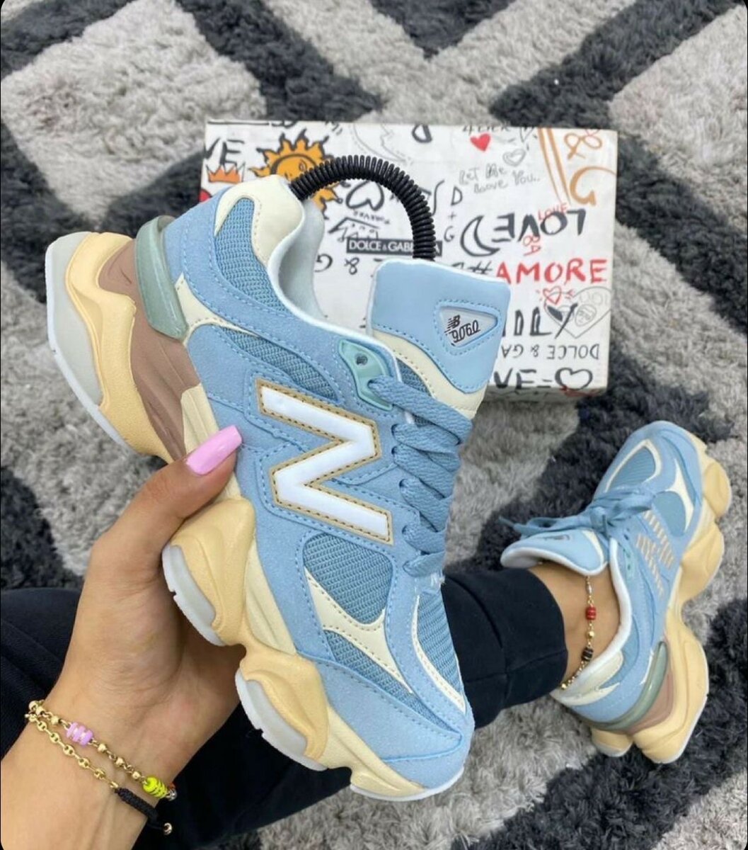 NEW BALANCE 9060