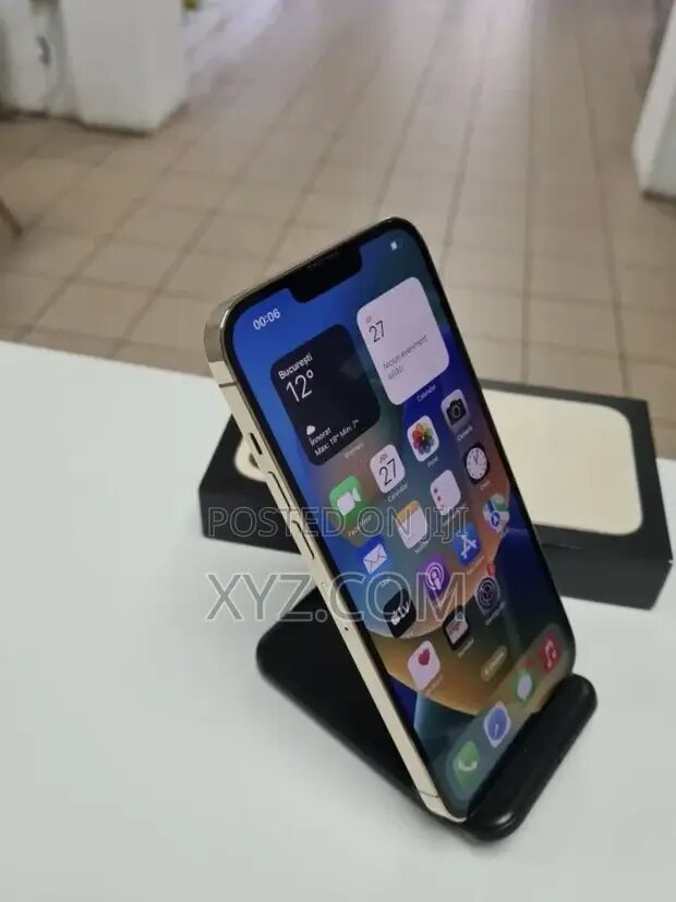 iPhone 13