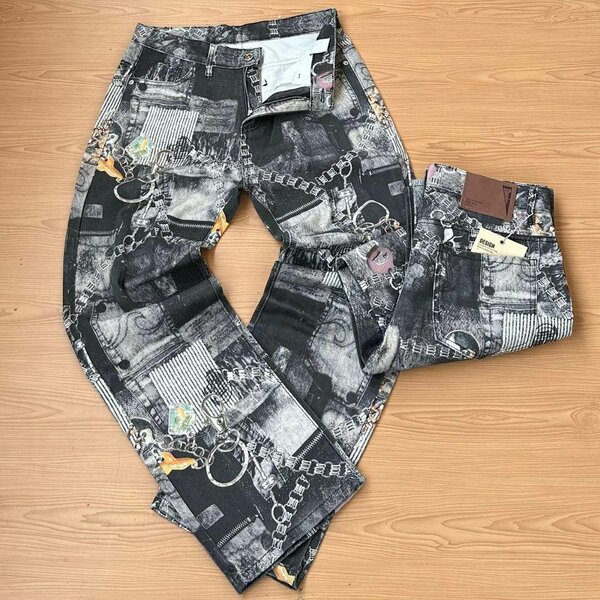 Baggy jeans
