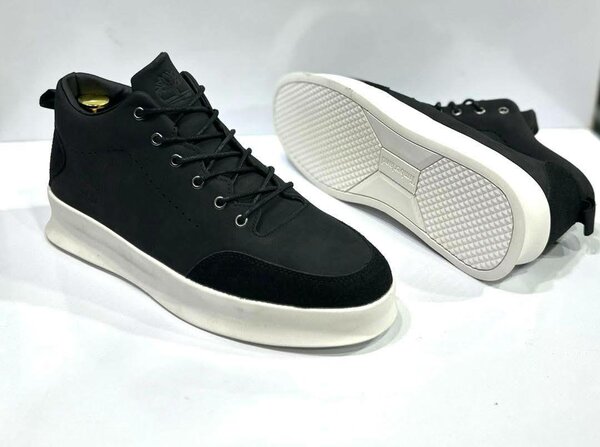 Sneakers Noirs Modernes Homme