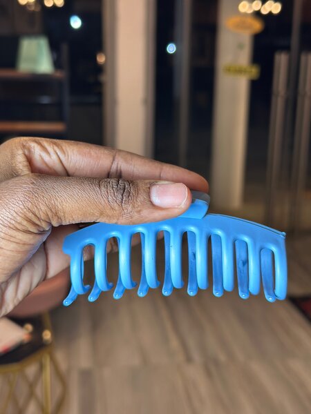 Hair claw