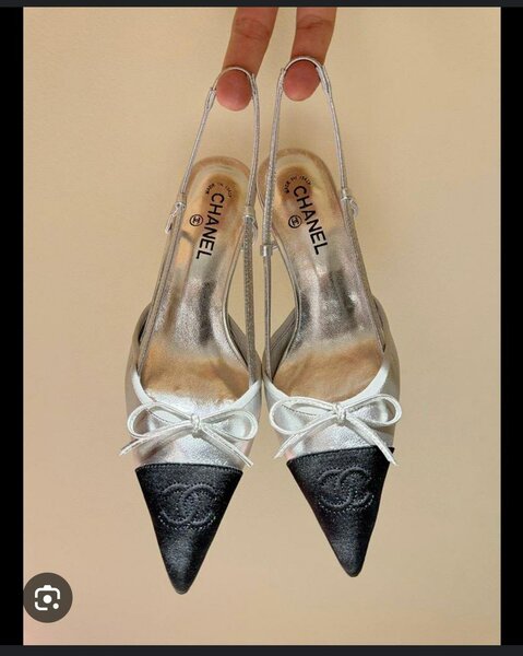 Ladies heel