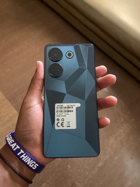 Tecno camon 20