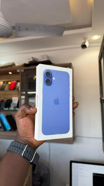 iPhone 16