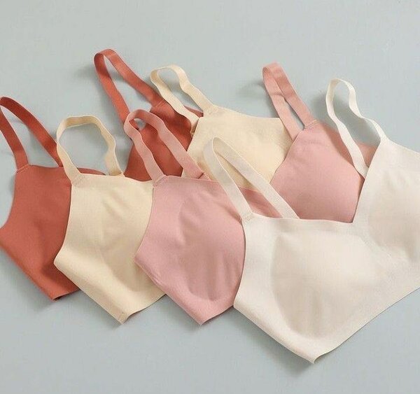 Brassière fripperies dispo