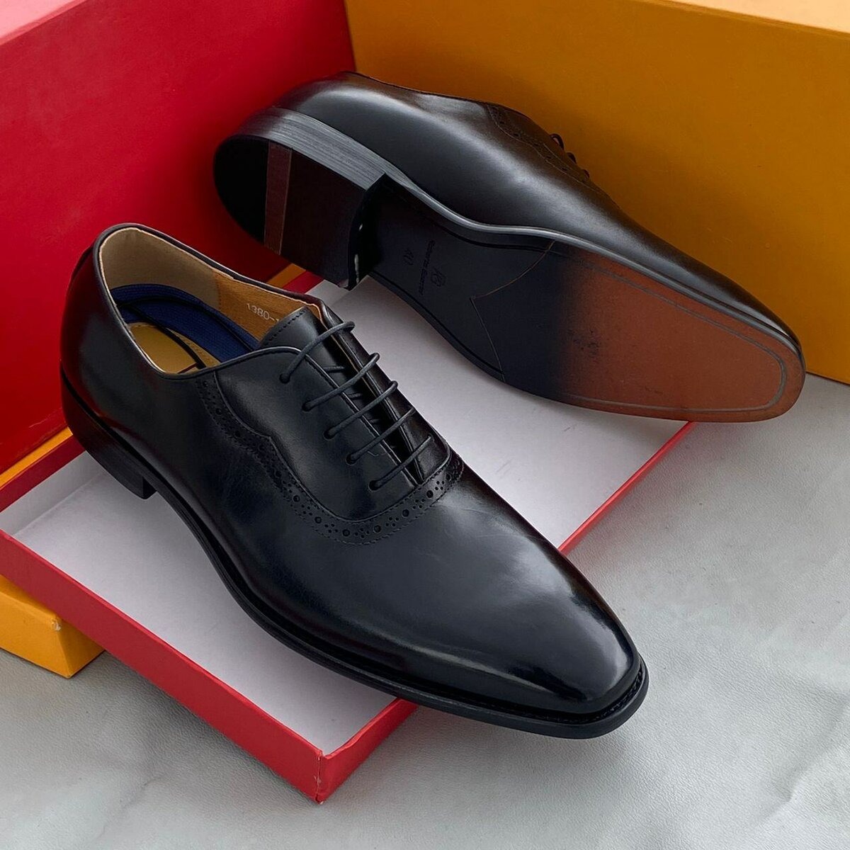 Men solid shoes
