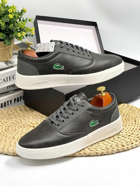 Branded Fashion shoes