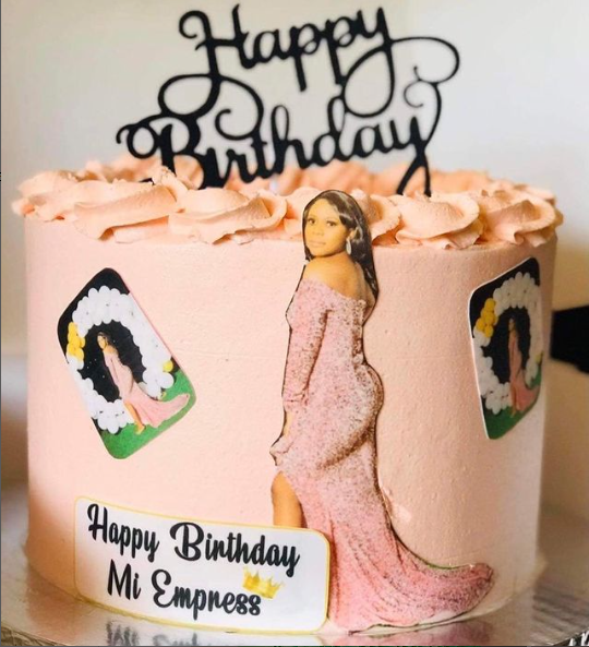 medium cakes
