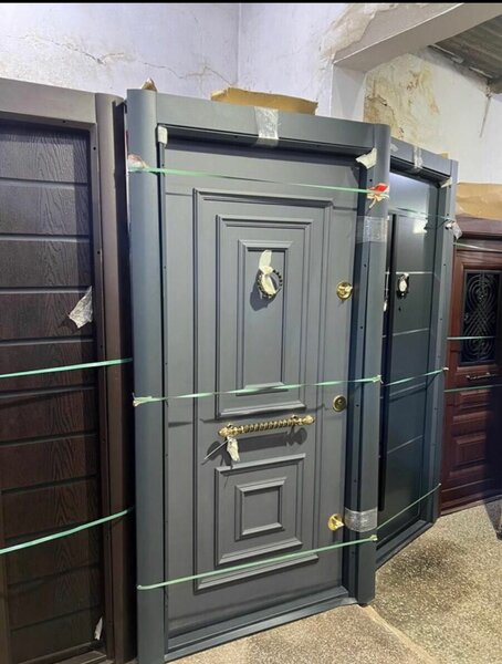JOVIs Security Door