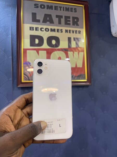 iPhone 11