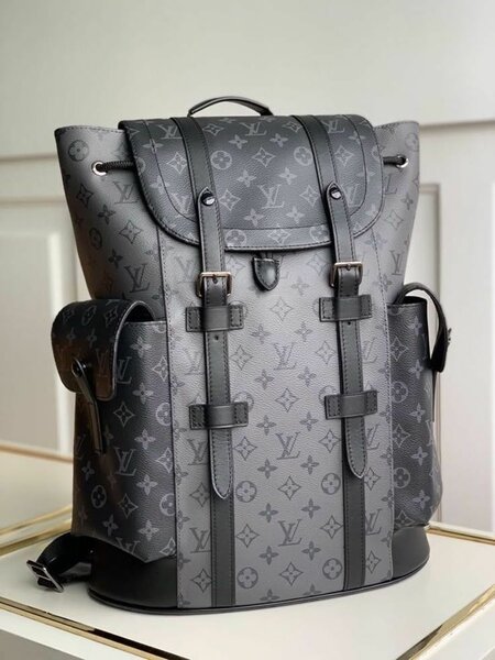 Unisex classic design
