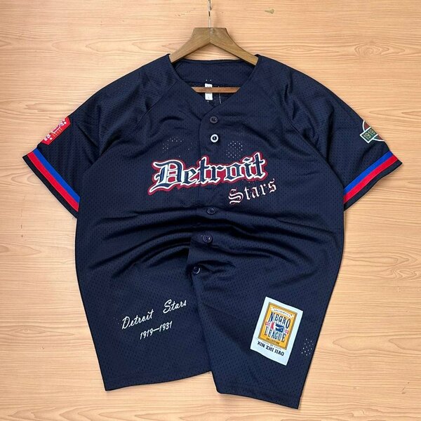 Baseball tops