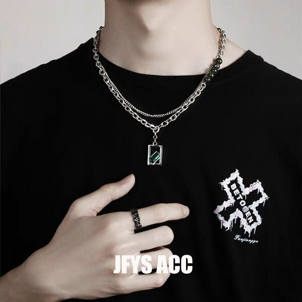 Hip hop chains