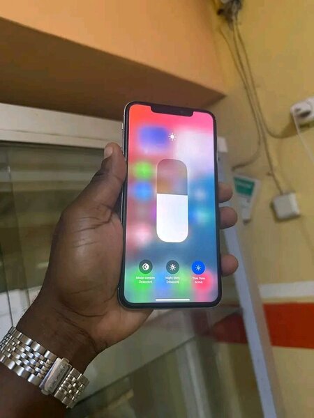 iPhone X 256Go Argent
