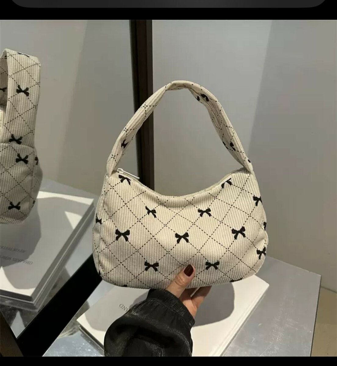 Handbag