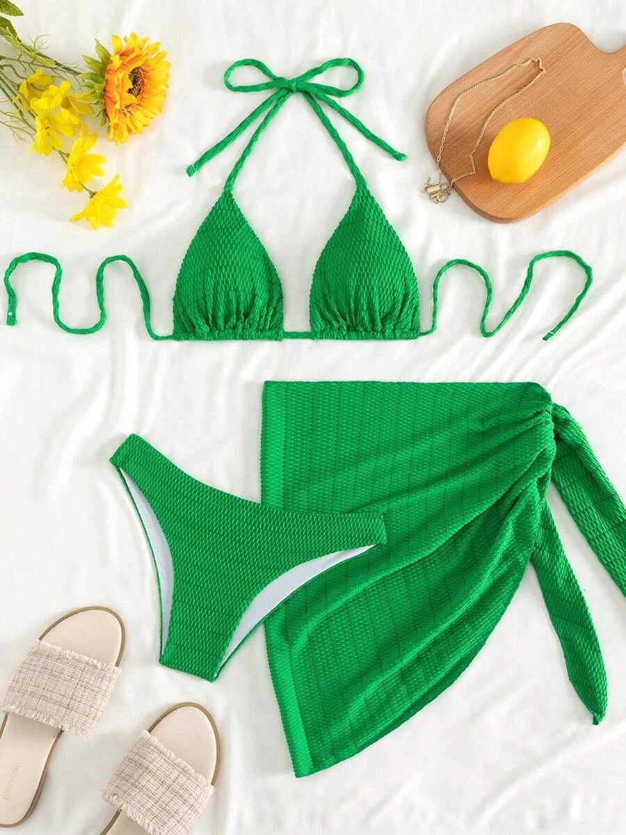 Three piece bikini set