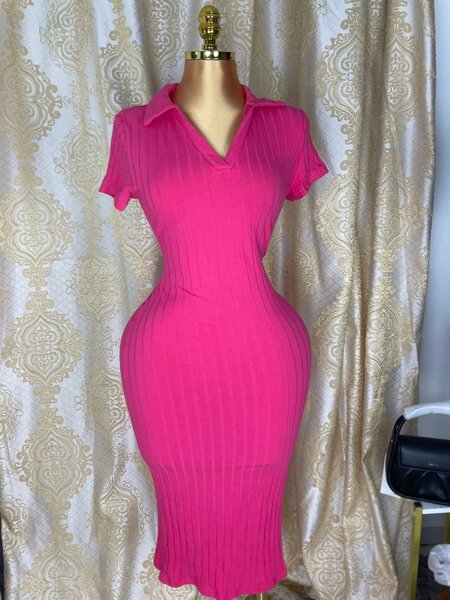 Robe moulante rose