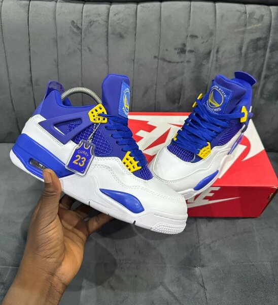 Air Jordan 4