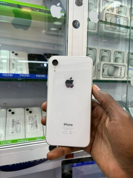 iPhone XR