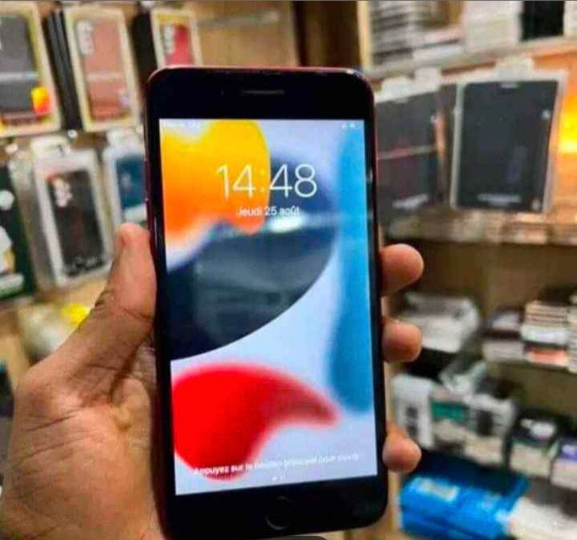 iPhone 8+