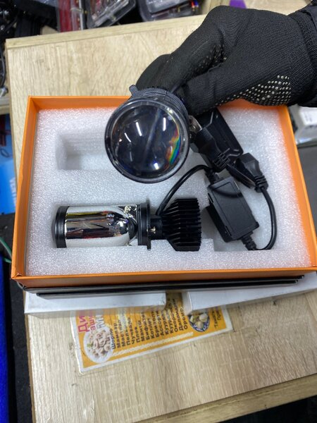 Y6 Led