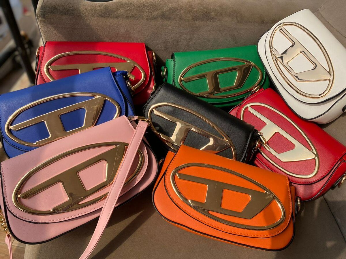 Ladies hand bag