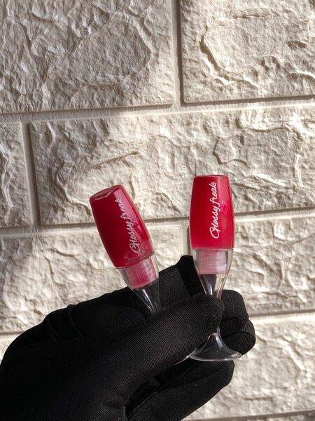 Plain Lipgloss