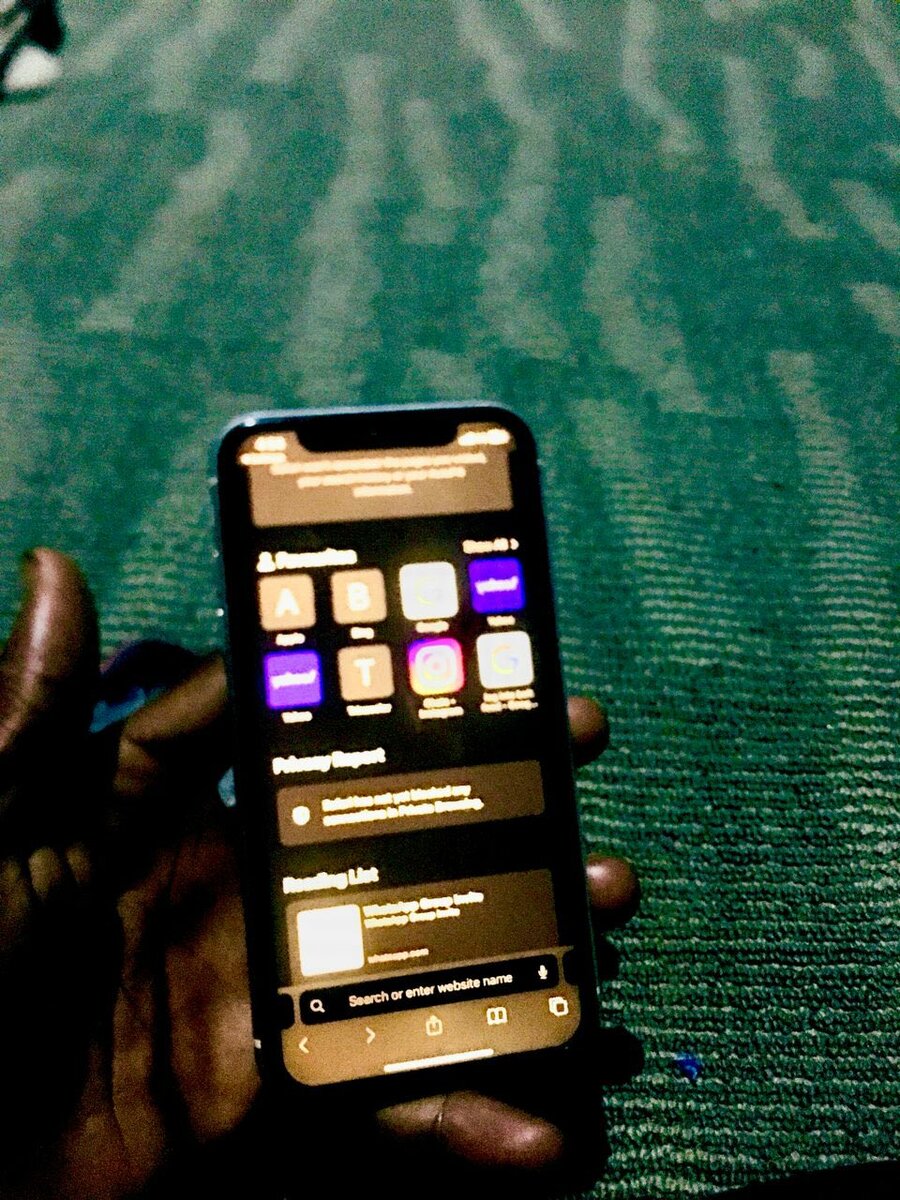 iPhone 11