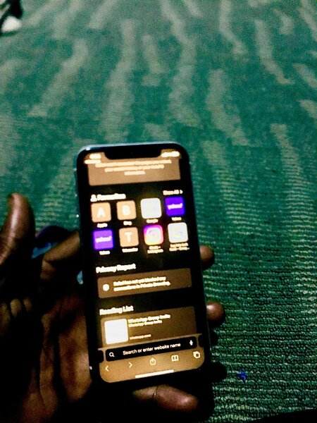 iPhone 11