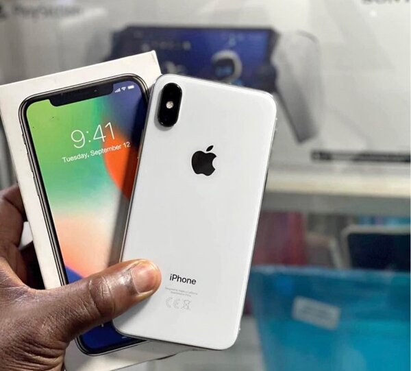 iPhone X
