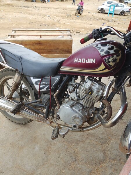 Moto Haojin 125CC Rouge