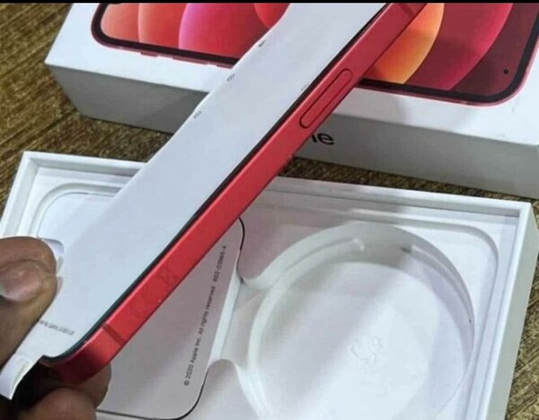 iPhone 12 Rouge 64 Go