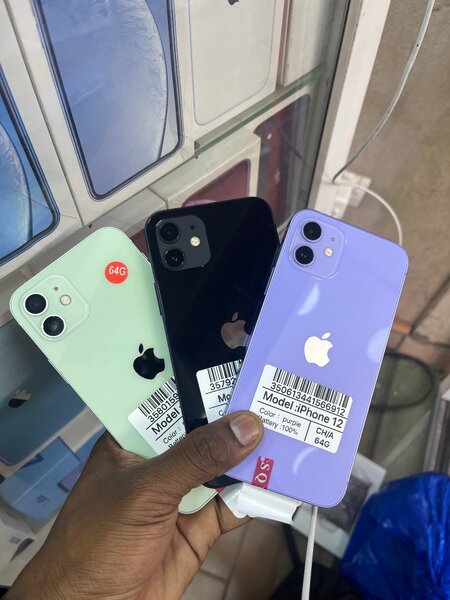 iPhone 12 simple casi 64 giga