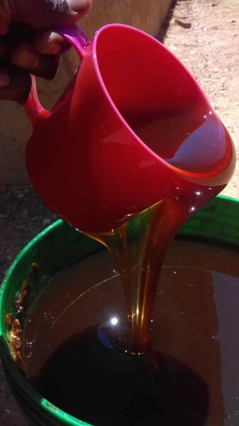 Unheated raw honey
