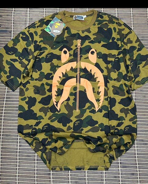 Tee shirt