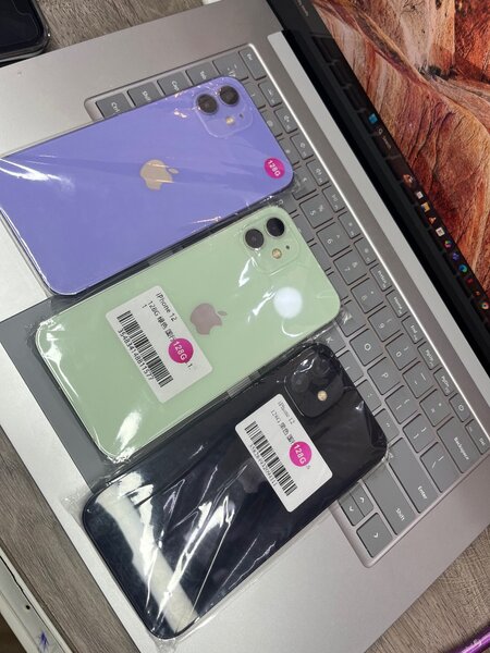 iPhone 12