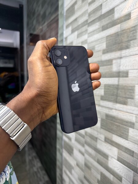iPhone 12