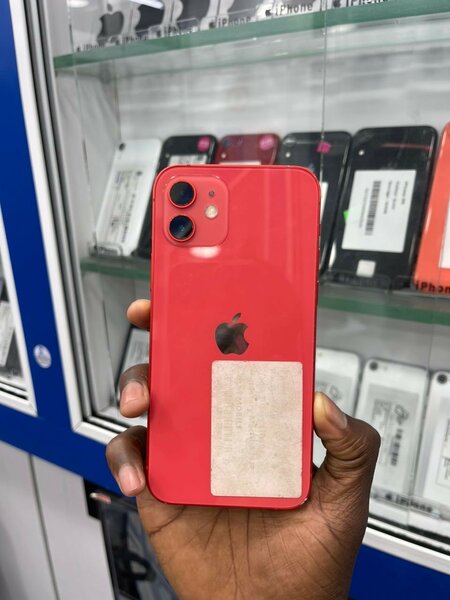 iPhone 12 simple
