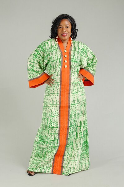 Robe Aunty Rich