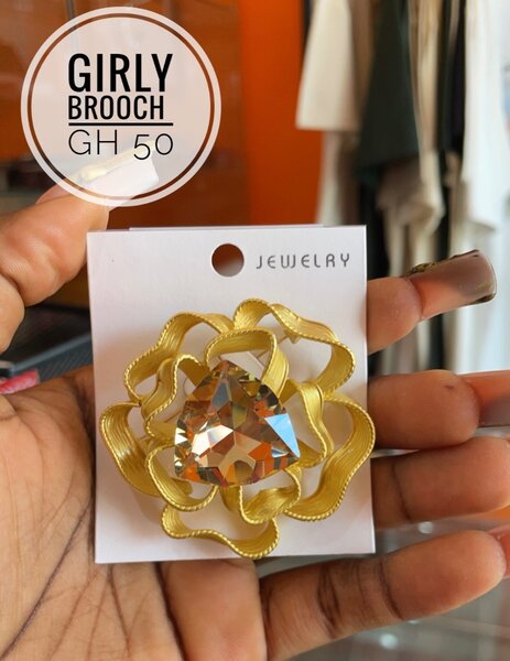 Gold plated crystal brooch