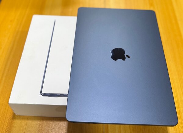 macbook air m3 2024